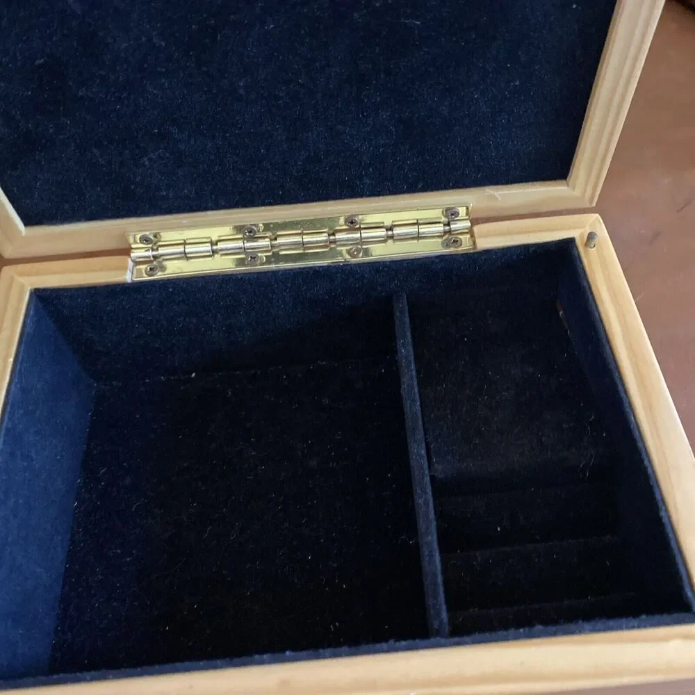 Hebrew Jewish Hamsa Blessing Music Jewelry Box
